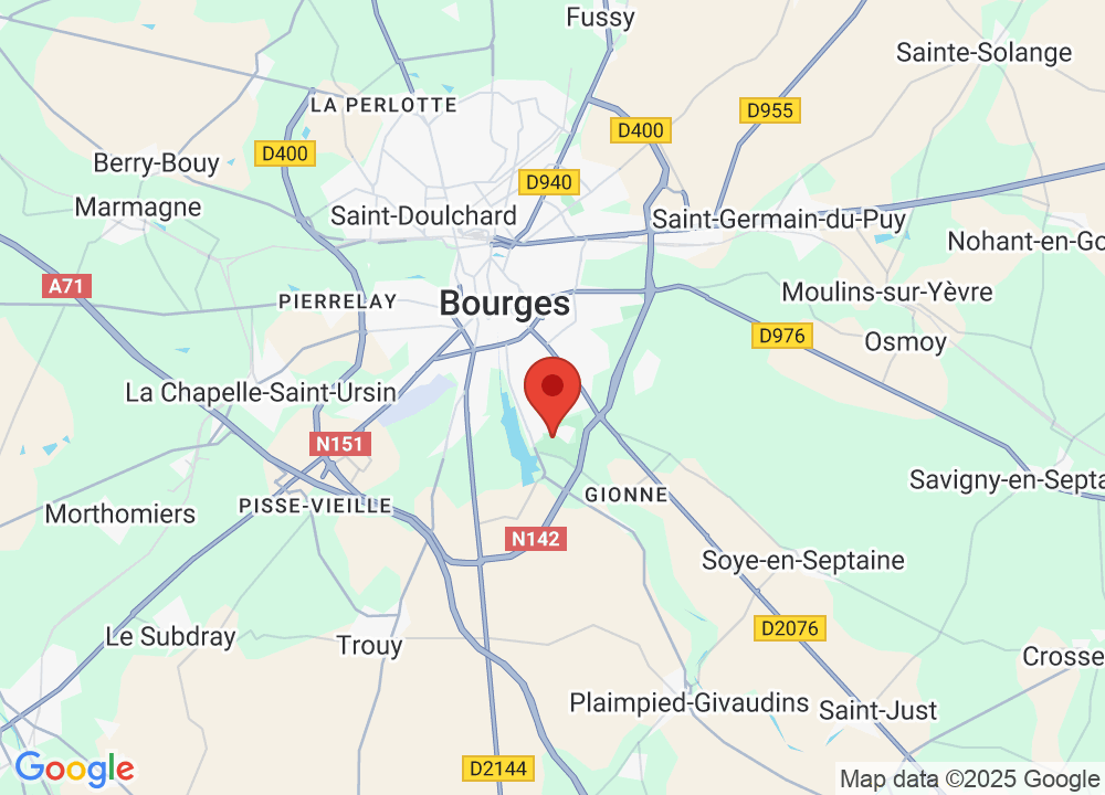 Location of UGOLF Bourges on map