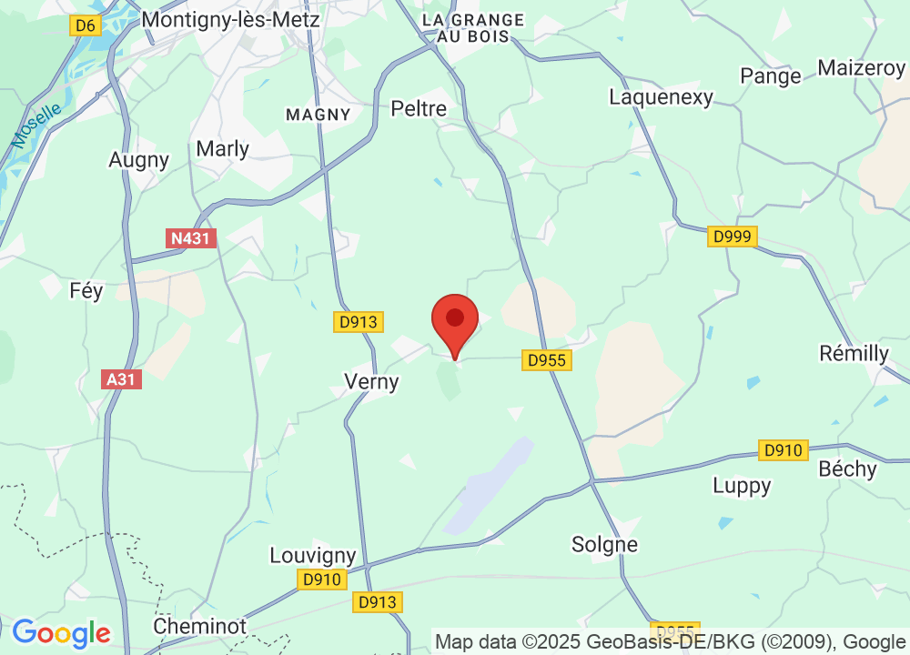 Location of UGOLF Château de Metz-Chérisey on map